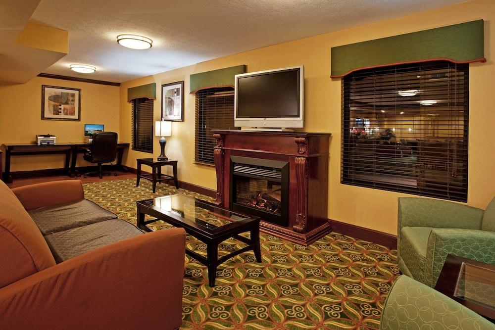 Holiday Inn Express London-I-70 By Ihg Kültér fotó