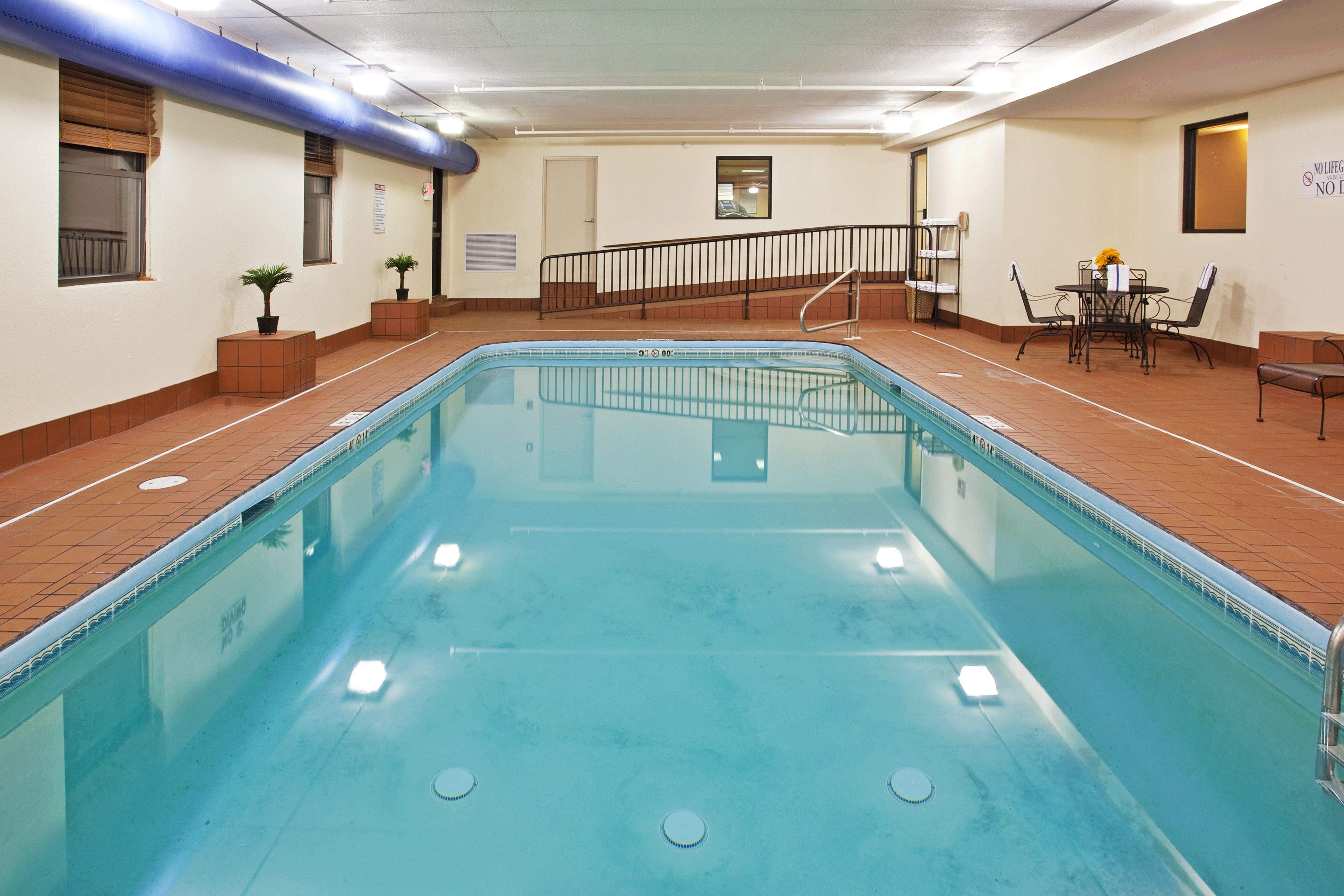 Holiday Inn Express London-I-70 By Ihg Kültér fotó