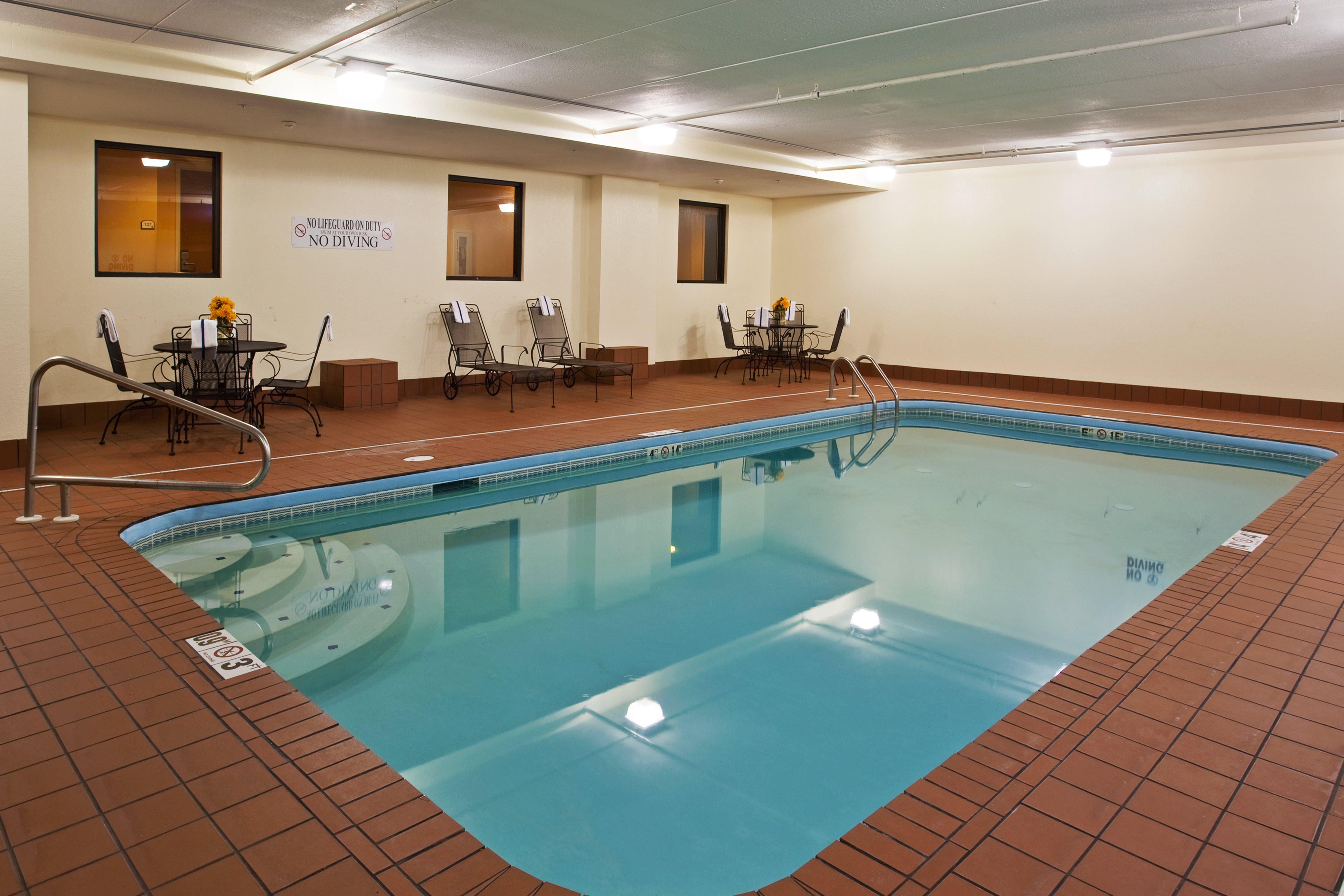 Holiday Inn Express London-I-70 By Ihg Kültér fotó